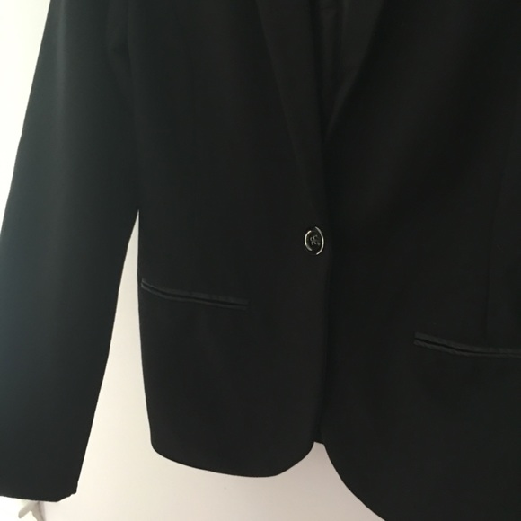 Ellen Tracy black blazer - Picture 3 of 8